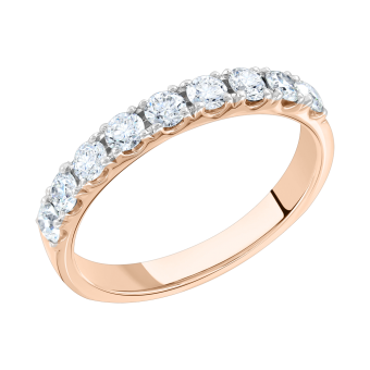 Women's ring with diamonds 