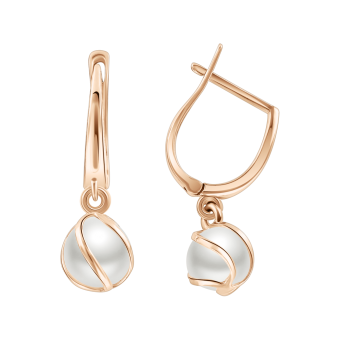 Earrings with pearl 
