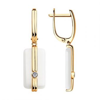 White ceramic earrings with diamonds 